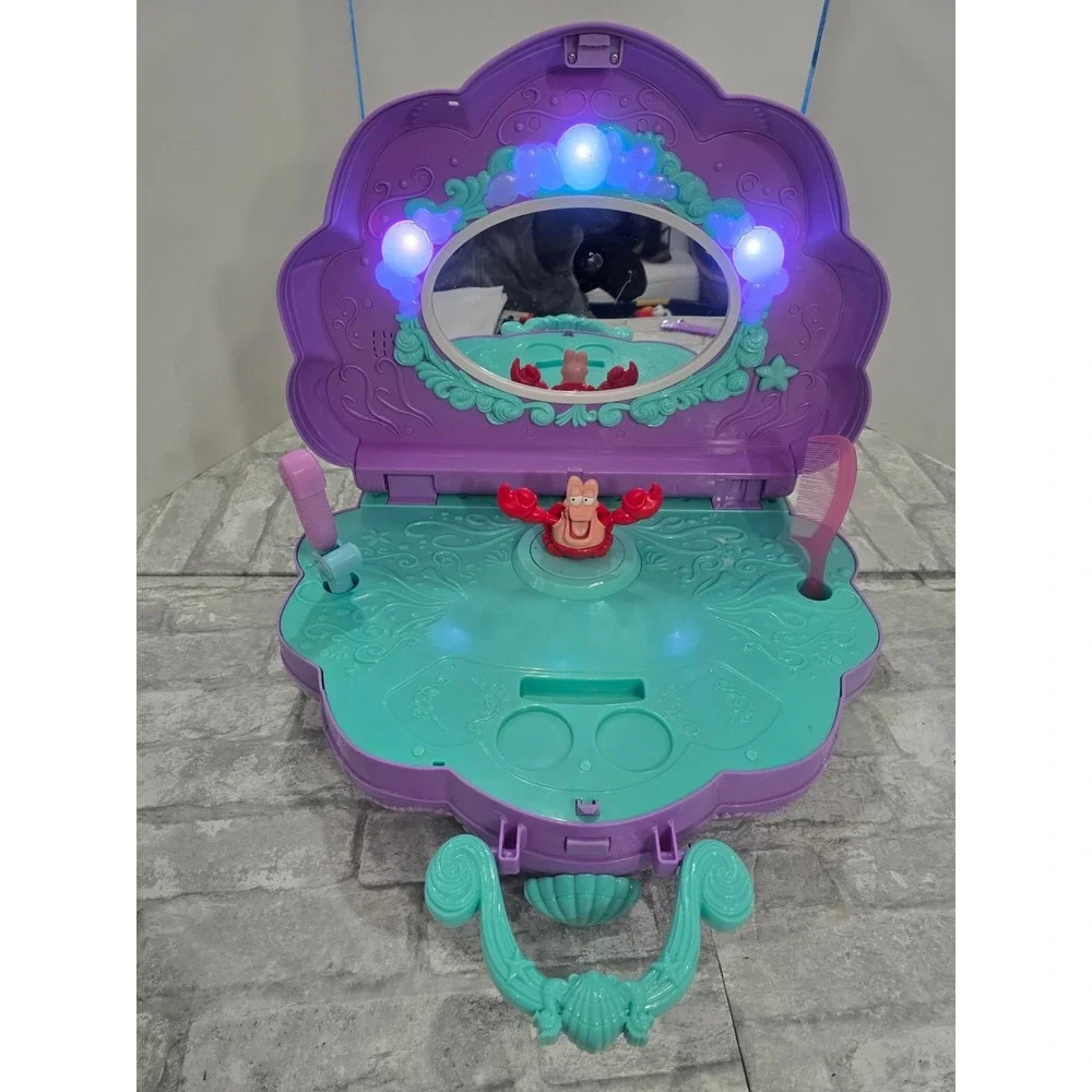 Disney Little Mermaid Princess Ariel Music Lights Portable Vanity VIDEO Comb